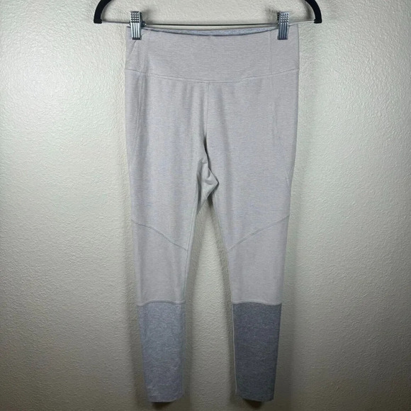 Outdoor Voices OV Grey Dipped 7/8 Athletic Performance Leggings Size Small - Picture 2 of 8